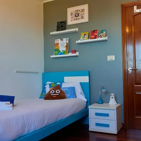 Casa Con Piscina, Vistas Y Cerca De Playas Holiday home